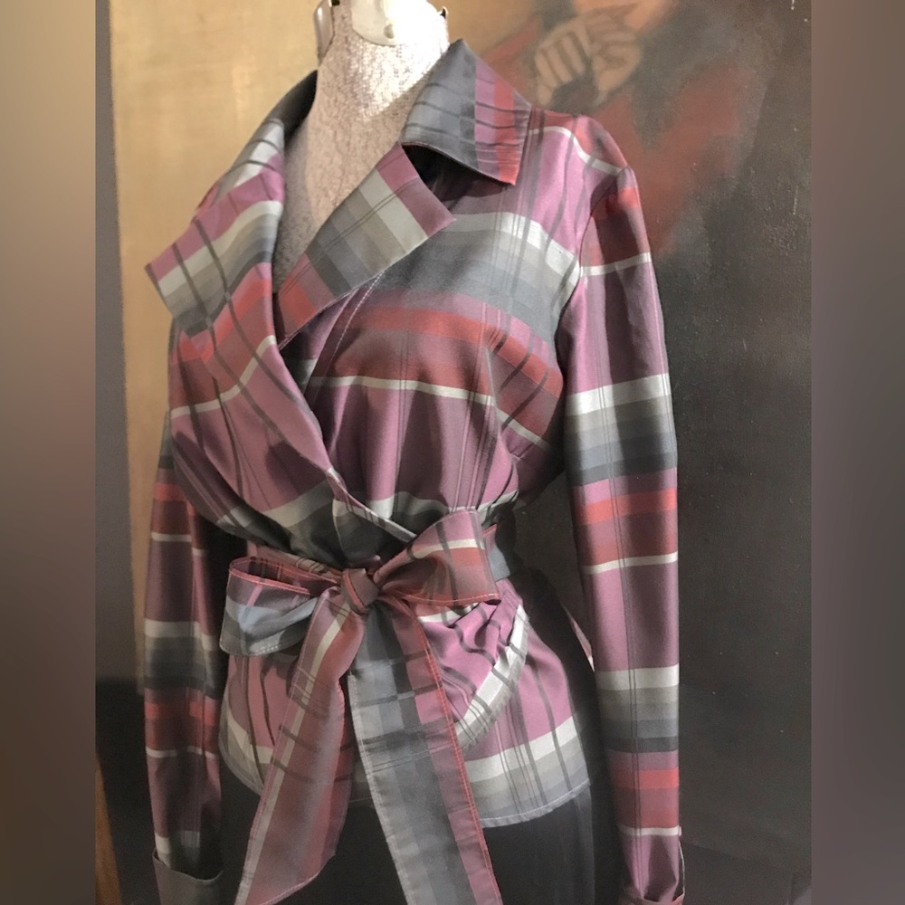 Brand: J Michaels Exquisite Plaid Wrap Style Top Size 12 🇨🇦 - Picture 5 of 16